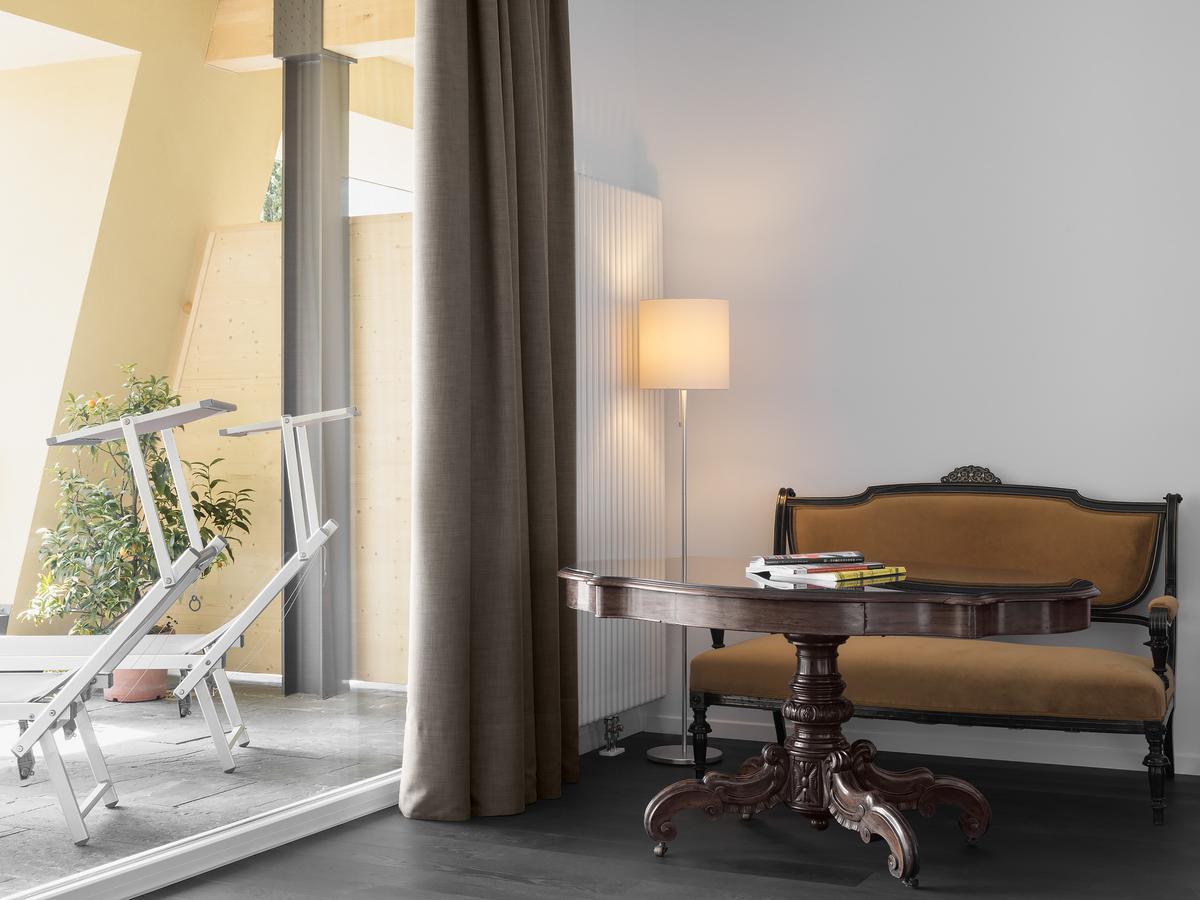 Tivoli Hotel 4*